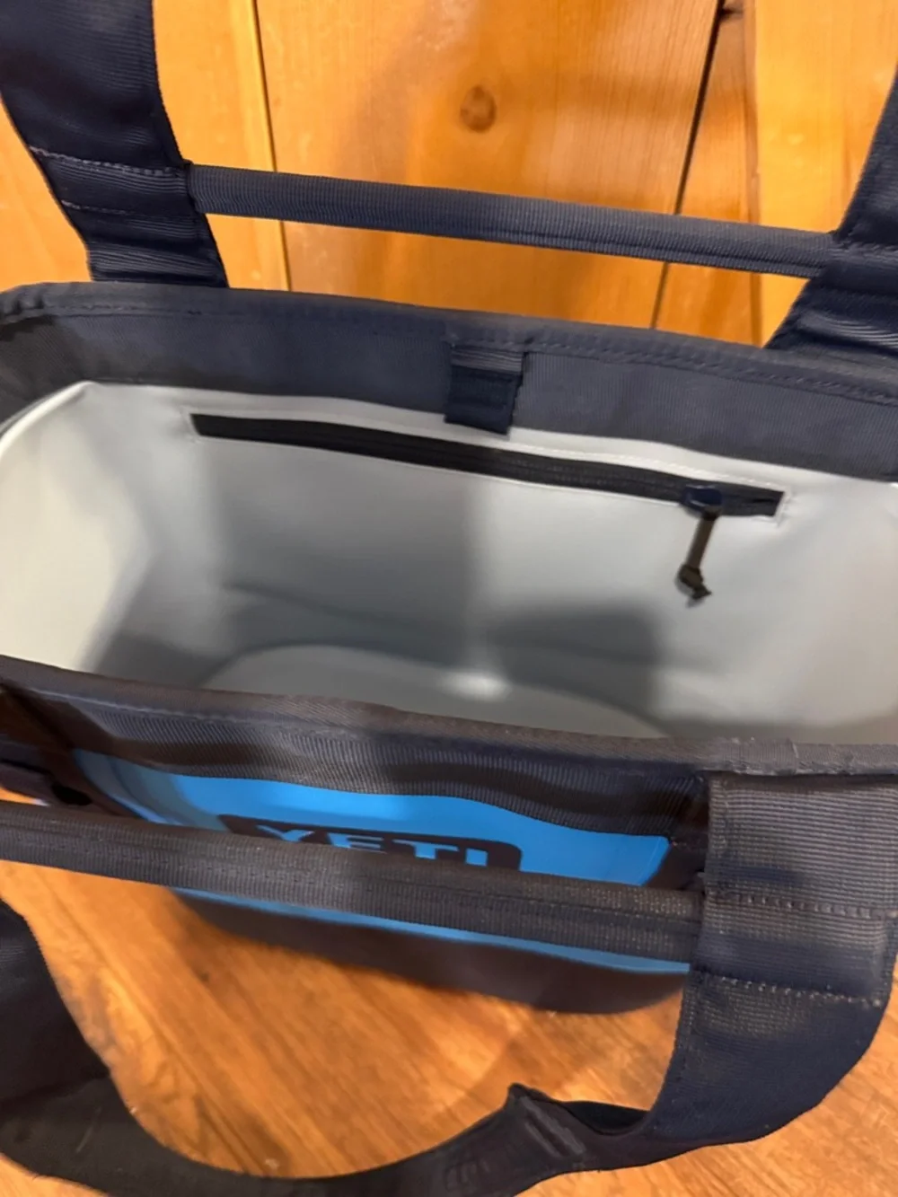 Yeti Camino 20 - Blue and Black Soft Cooler Tote - Picture 2 of 4
